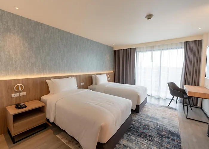 Hotel Tara Riverside Formerly Glow Riverside 4*
