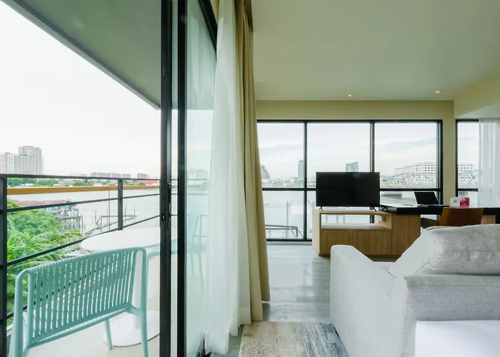 Tara Riverside Formerly Glow Riverside 4*