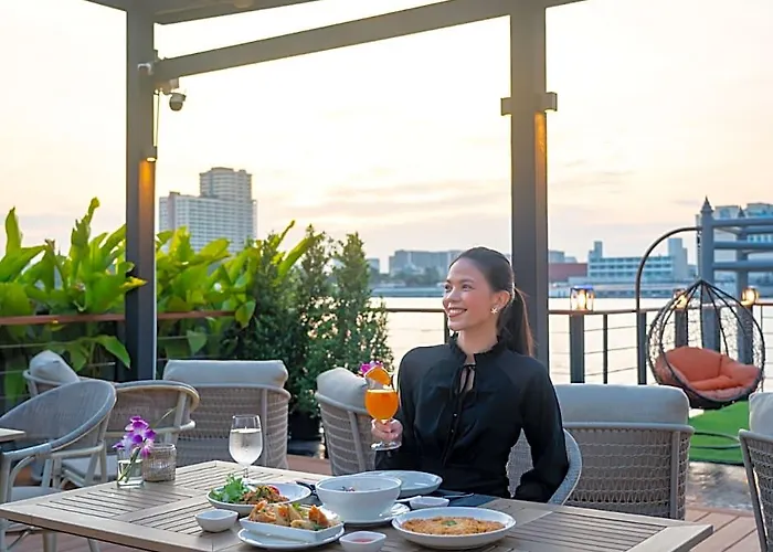 Hotel Tara Riverside Formerly Glow Riverside 4*