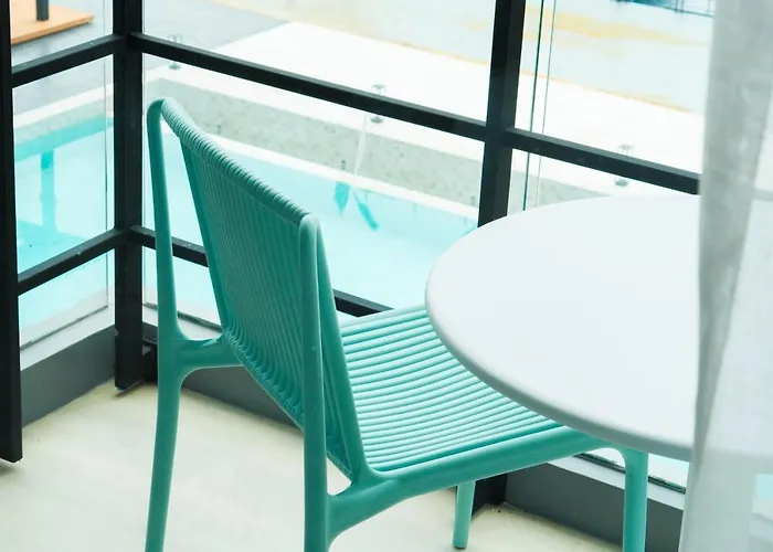 Tara Riverside Formerly Glow Riverside 4* Bangkok